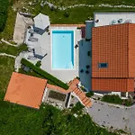 Kvarner With Heated Pool - Happy בית נופש