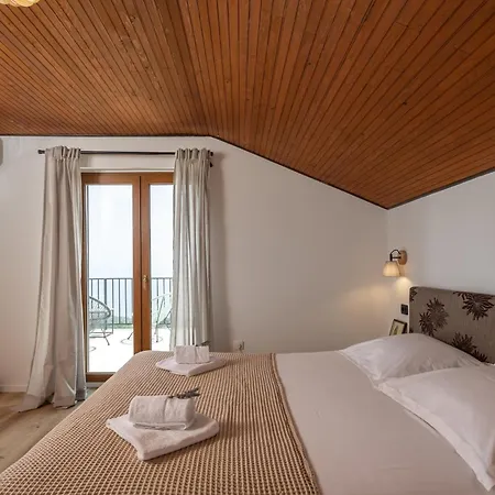 Feriehus Kvarner With Private Heated Pool