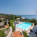 Kvarner With Heated Pool - Happy Feriehus *