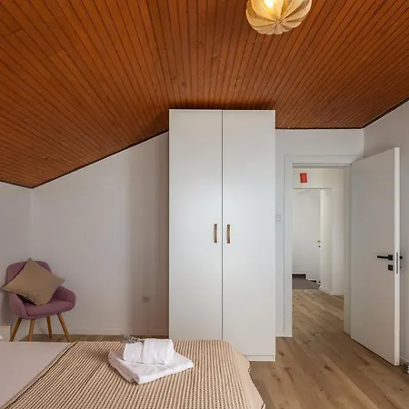 Kvarner With Private Heated Pool Ferienhaus *