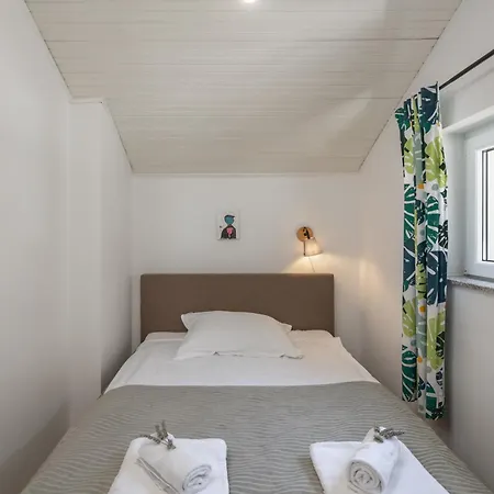 Kvarner With Private Heated Pool Ferienhaus