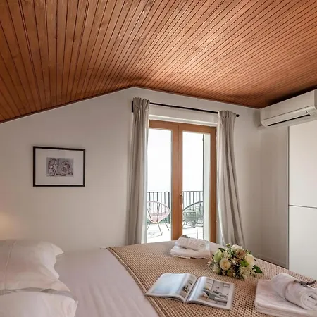 Hillside Villa Kvarner: Pool & Sea View - Happy Rentals Holiday home