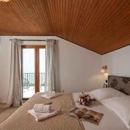 Hillside Villa Kvarner: Pool & Sea View - Happy Rentals
