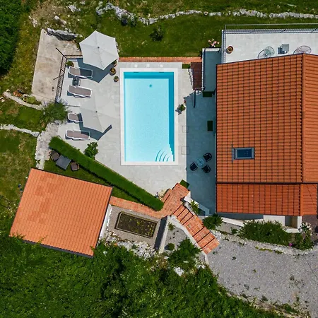 Hillside Villa Kvarner: Pool & Sea View - Happy Rentals Holiday home
