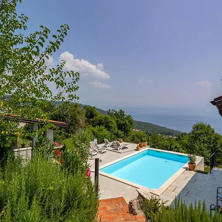 Holiday home Hillside Villa Kvarner: Pool & Sea View - Happy Rentals