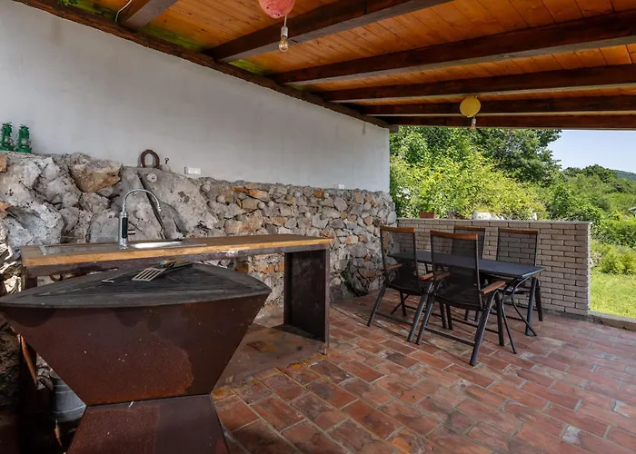 Kvarner With Private Heated Pool Ferienhaus
