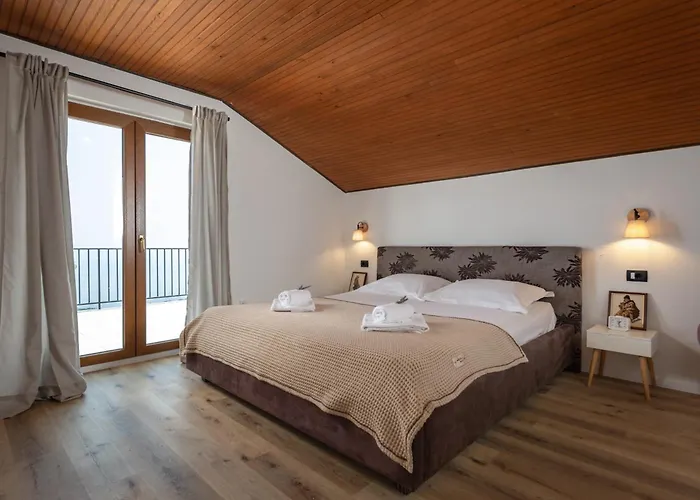 Kvarner With Private Heated Pool Ferienhaus Ičići